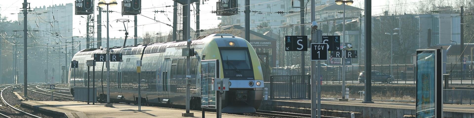 High-Speed Rail High-Speed Rail